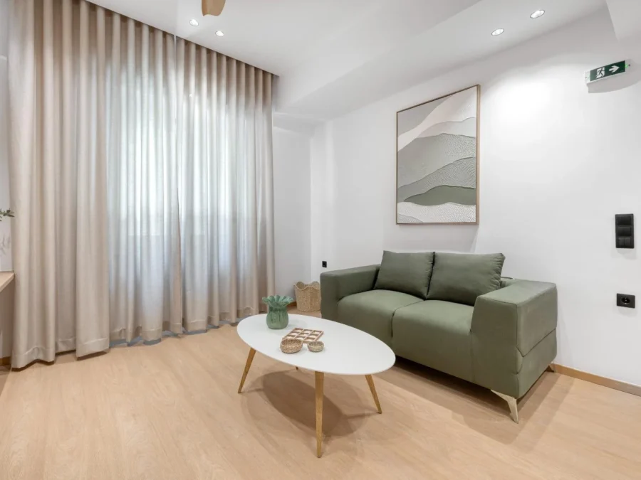 Dock 38 living area